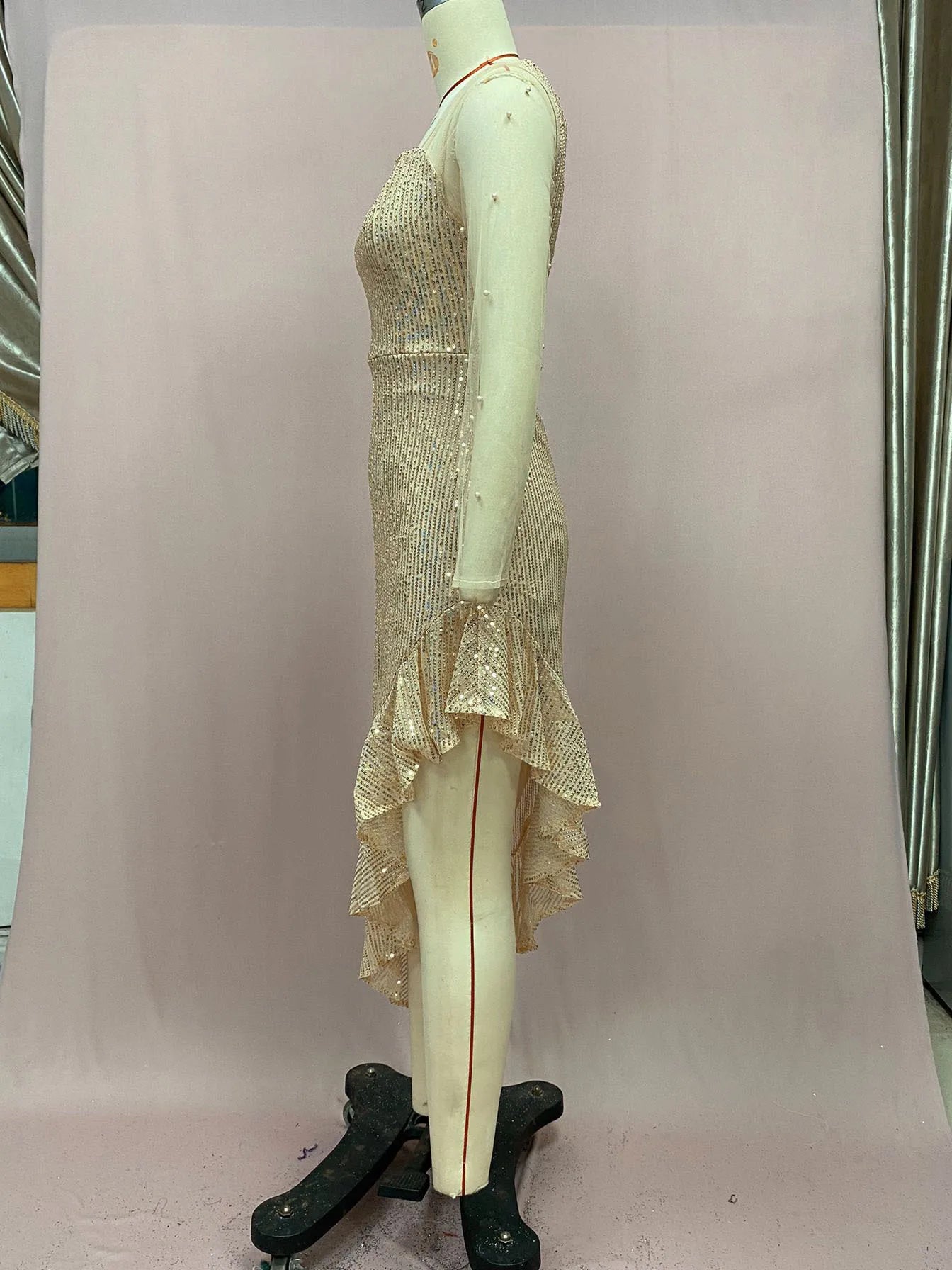 Ivory Vintage A-Line Ball Gown – Floor-Length Satin, Full Sleeve, Prom & Evening