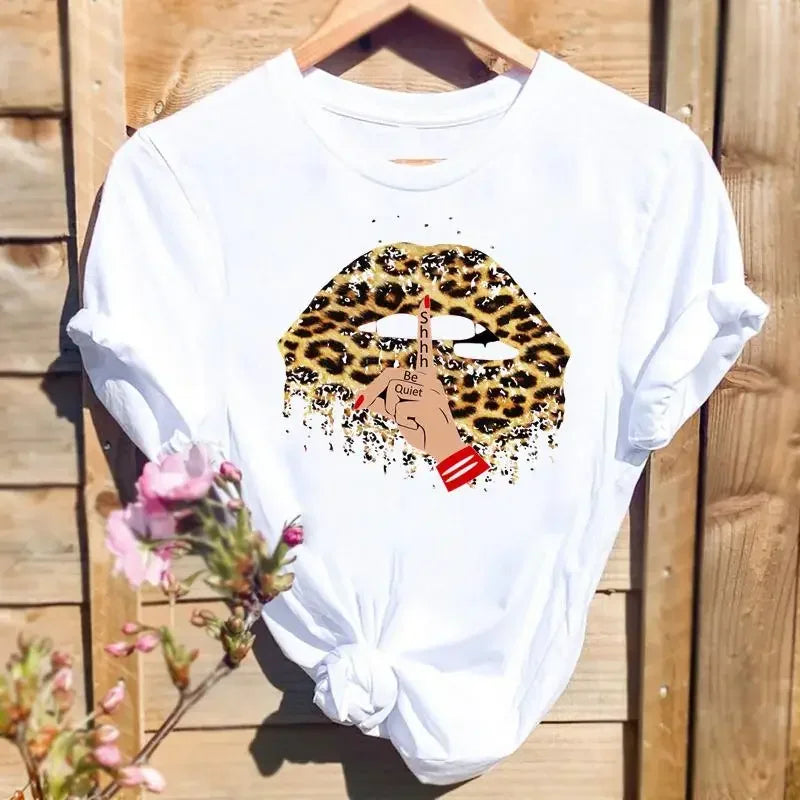 Women Leopard Love Heart Print T-shirts Fashion Graphic T Top Short Sleeve 90s Cute Spring Summer Shirt Female Tee T-Shirt