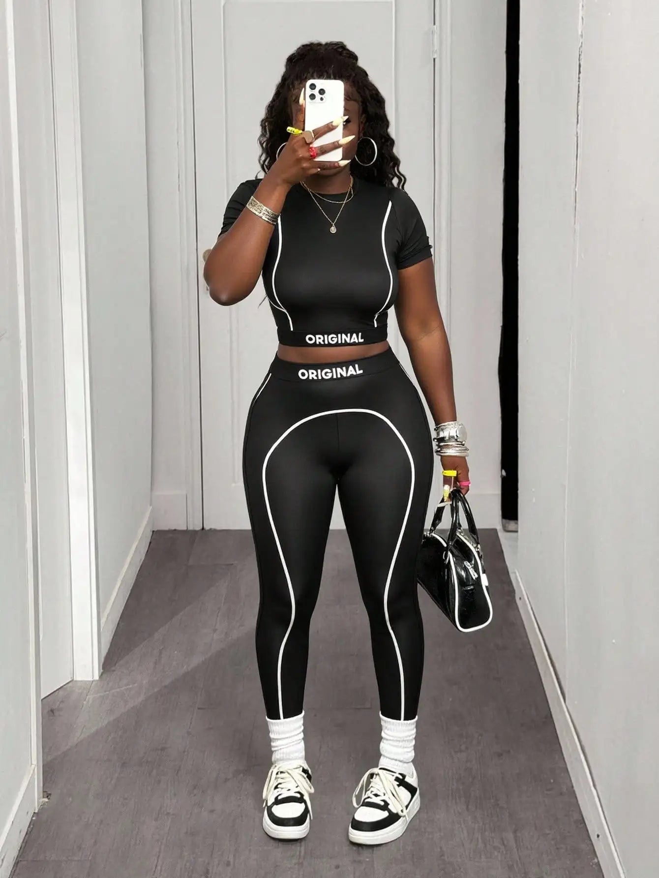 Contrast Stripe Crop Top & High-Waisted Leggings Set - Activewear