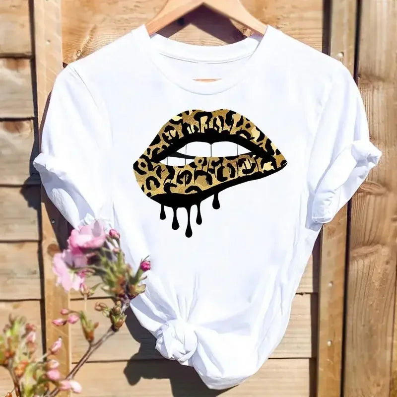 Women Leopard Love Heart Print T-shirts Fashion Graphic T Top Short Sleeve 90s Cute Spring Summer Shirt Female Tee T-Shirt
