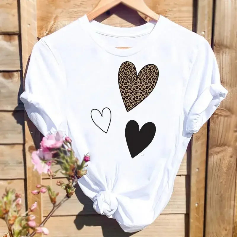 Women Leopard Love Heart Print T-shirts Fashion Graphic T Top Short Sleeve 90s Cute Spring Summer Shirt Female Tee T-Shirt
